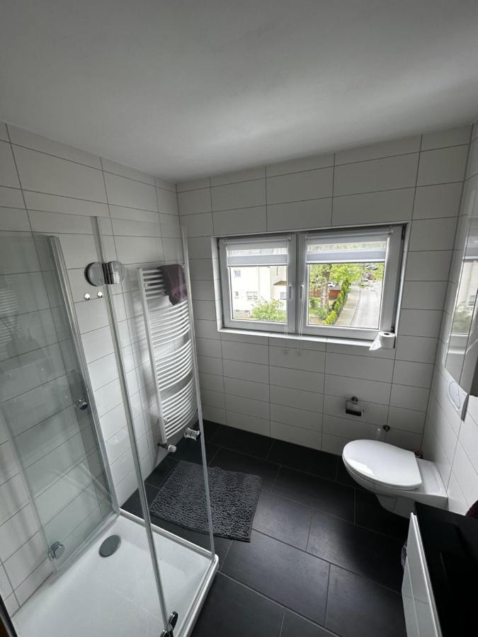 Schoene Ruhige Wohnung In Anliegerstrasse Essen Exterior foto